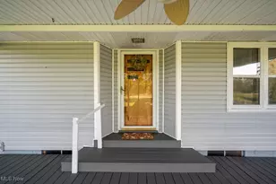 190 Maze Rd, Belpre, OH 45714 - Photo 2