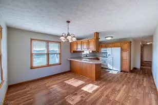 190 Maze Rd, Belpre, OH 45714 - Photo 10