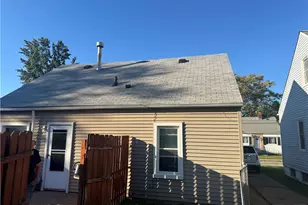 12301 Carrington Ave, Loveland, OH 44135 - Photo 2