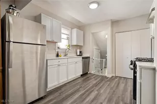 9902 Zimmer Ave, Loveland, OH 44102 - Photo 10