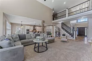 7245 Hanbury Close, Canfield, OH 44406 - Photo 6