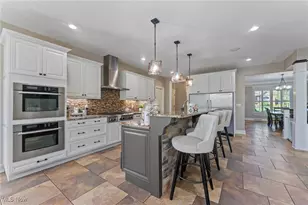 7245 Hanbury Close, Canfield, OH 44406 - Photo 8