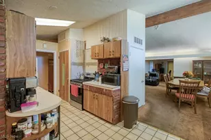 110 E 252nd St, Euclid, OH 44132 - Photo 12