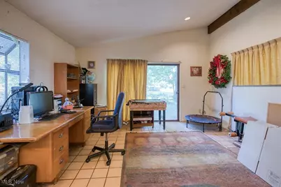 110 E 252nd Street, Euclid, OH 44132 - Photo 14