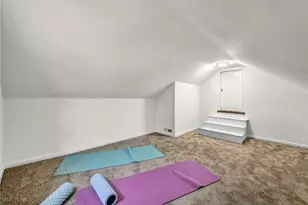 1881 W Pleasant Valley Rd, Loveland, OH 44134 - Photo 24