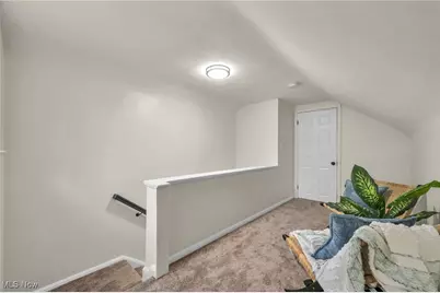 1881 W Pleasant Valley Road, Loveland, OH 44134 - Photo 22