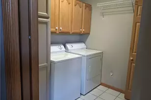 519 Wilcox, Youngstown, OH 44515 - Photo 6
