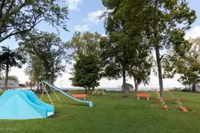 220 Overlook Road, Huron, OH 44839 - Photo 6