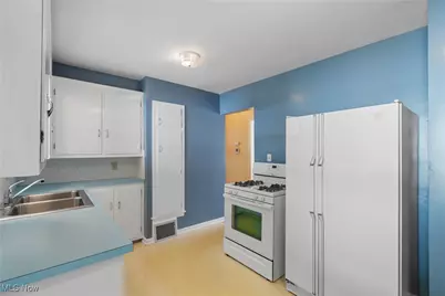 629 Donald Avenue, Akron, OH 44306 - Photo 12