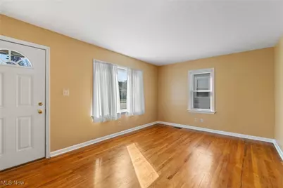 629 Donald Avenue, Akron, OH 44306 - Photo 6