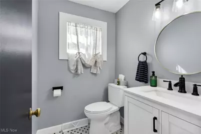 447 Mistletoe Avenue, Youngstown, OH 44511 - Photo 36