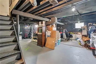 447 Mistletoe Ave, Youngstown, OH 44511 - Photo 38