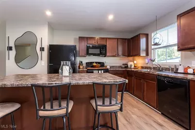 7762 Chesterfield Drive, Chippewa Lake, OH 44215 - Photo 12