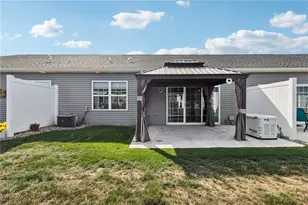 215 Silver Spg Cir, Elyria, OH 44035 - Photo 24
