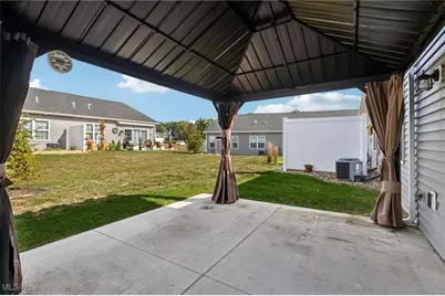 215 Silver Spring Circle, Elyria, OH 44035 - Photo 26