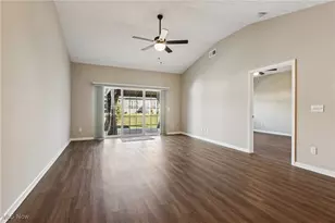 215 Silver Spg Cir, Elyria, OH 44035 - Photo 10