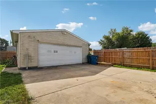 4154 Belle Ave, Sheffield Lake, OH 44054 - Photo 30