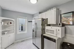 1699 Redwood Ave, Akron, OH 44301 - Photo 16