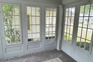 517 Oak Knoll Ave SE, Warren, OH 44483 - Photo 8