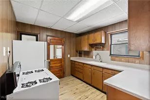 1726 Shaw Ave, Akron, OH 44305 - Photo 6