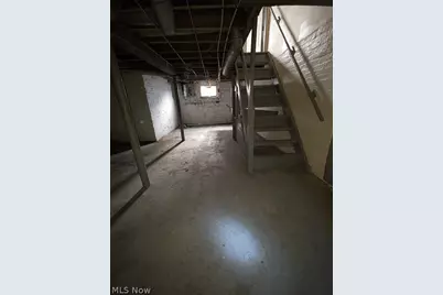 1818 Knowles Avenue, East Cleveland, OH 44112 - Photo 12