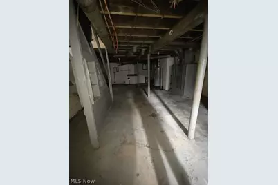 1818 Knowles Avenue, East Cleveland, OH 44112 - Photo 14