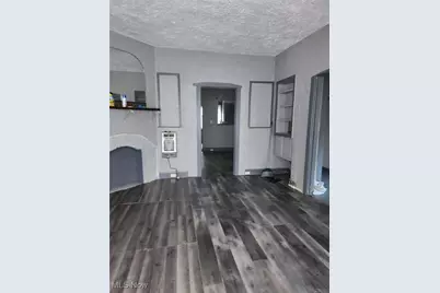 1818 Knowles Avenue, East Cleveland, OH 44112 - Photo 4