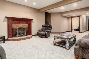 1736 Forest Hills Cir, Zanesville, OH 43701 - Photo 30