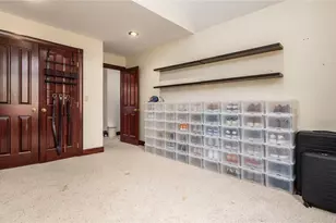 1736 Forest Hills Cir, Zanesville, OH 43701 - Photo 24