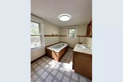 2134 7th Street SW, Akron, OH 44314 - Photo 16