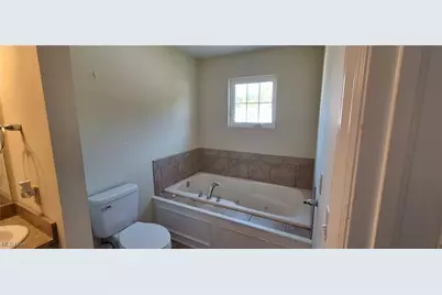 26736 Rue Saint Anne Court, Warrensville Heights, OH 44128 - Photo 12