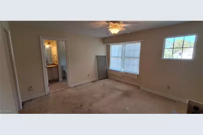 26736 Rue Saint Anne Court, Warrensville Heights, OH 44128 - Photo 10