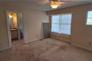 26736 Rue Saint Anne Ct, Warrensville Heights, OH 44128 - Photo 10