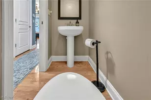 2001 W 58th St, Loveland, OH 44102 - Photo 32