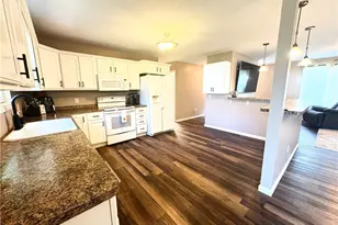 2073 S Park Ln, Roaming Shores, OH 44084 - Photo 10