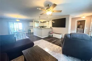 2073 S Park Ln, Roaming Shores, OH 44084 - Photo 8