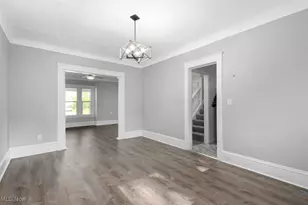 1229 Melbourne Rd, East Cleveland, OH 44112 - Photo 8