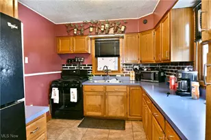 1222 Willard Ave SE, Warren, OH 44484 - Photo 2