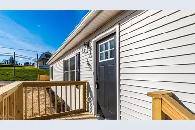 260 Zanesville, Roseville, OH 43777 - Photo 2