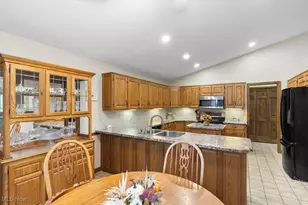 233 Marion Ave, Akron, OH 44312 - Photo 12