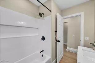 34918 Chestnut Ridge Rd, North Ridgeville, OH 44039 - Photo 32