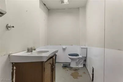 640 E 152nd Street, Loveland, OH 44110 - Photo 10