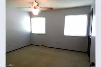 37818 Lake Shore Boulevard, Eastlake, OH 44095 - Photo 14