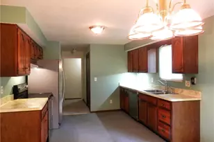 37818 Lakeshore Blvd, Eastlake, OH 44095 - Photo 8