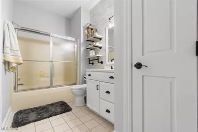 1573 Lancaster SE, Canton, OH 44709 - Photo 32