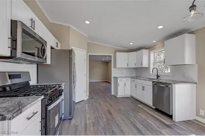 8929 Falcon Drive, Streetsboro, OH 44241 - Photo 6