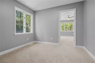 1043 Krumroy Rd, Akron, OH 44306 - Photo 20