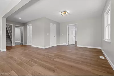 1043 Krumroy Road, Akron, OH 44306 - Photo 14