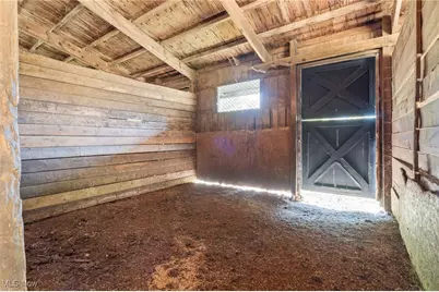 1043 Krumroy Road, Akron, OH 44306 - Photo 34