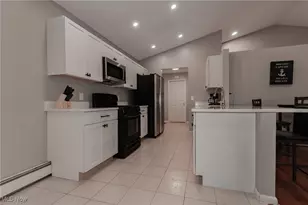 321 Parkway Blvd, Madison, OH 44057 - Photo 6